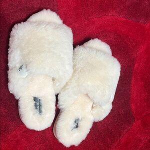 Eddie Bauer Shearling Slippers women’s size 8